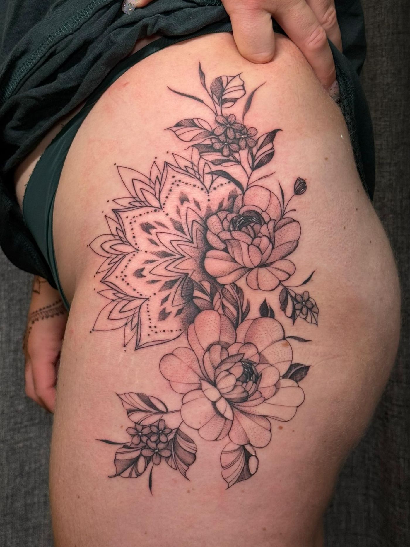 Artist: Yunice