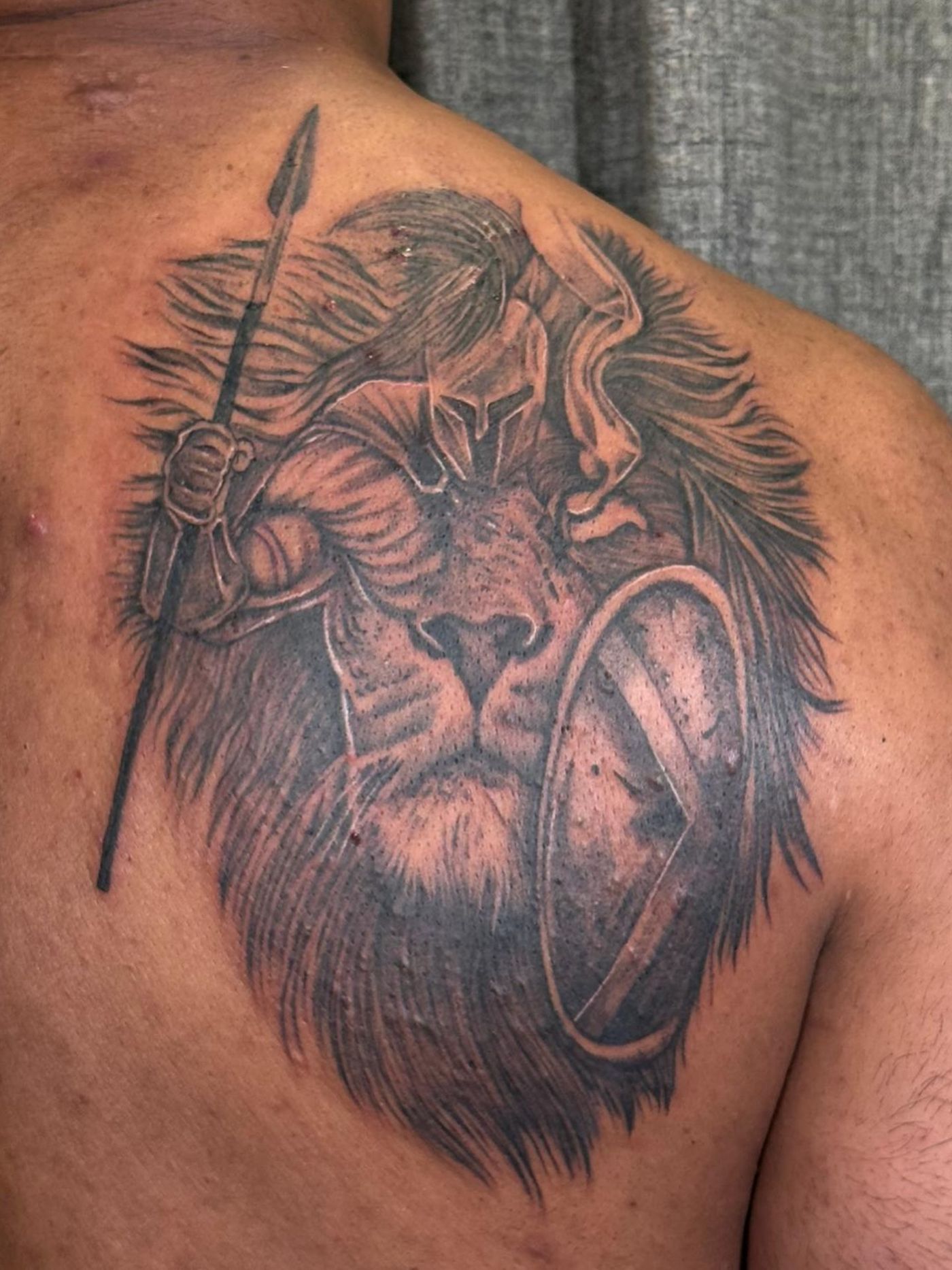 Artist: Yunice